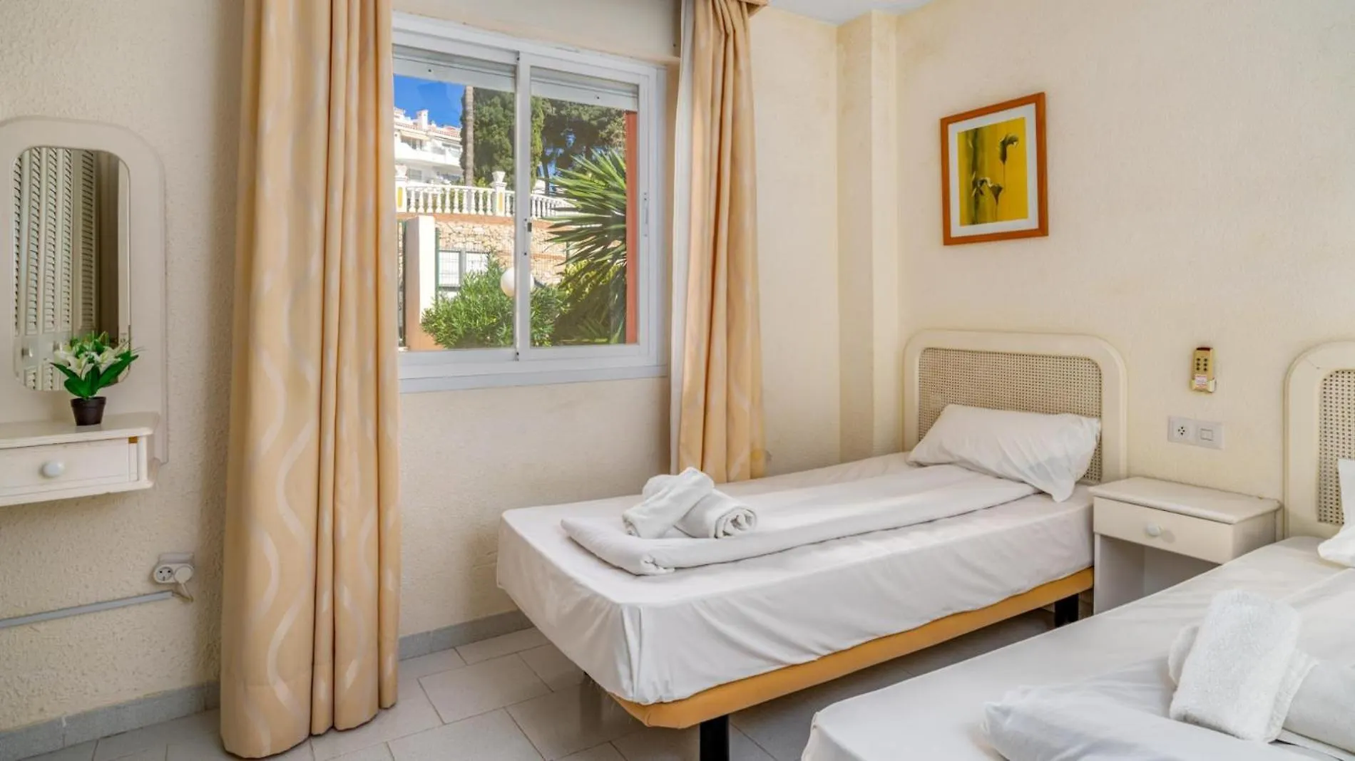 Riviera Charm: 2Br Retreat With Terrace Pool Apartment Mijas