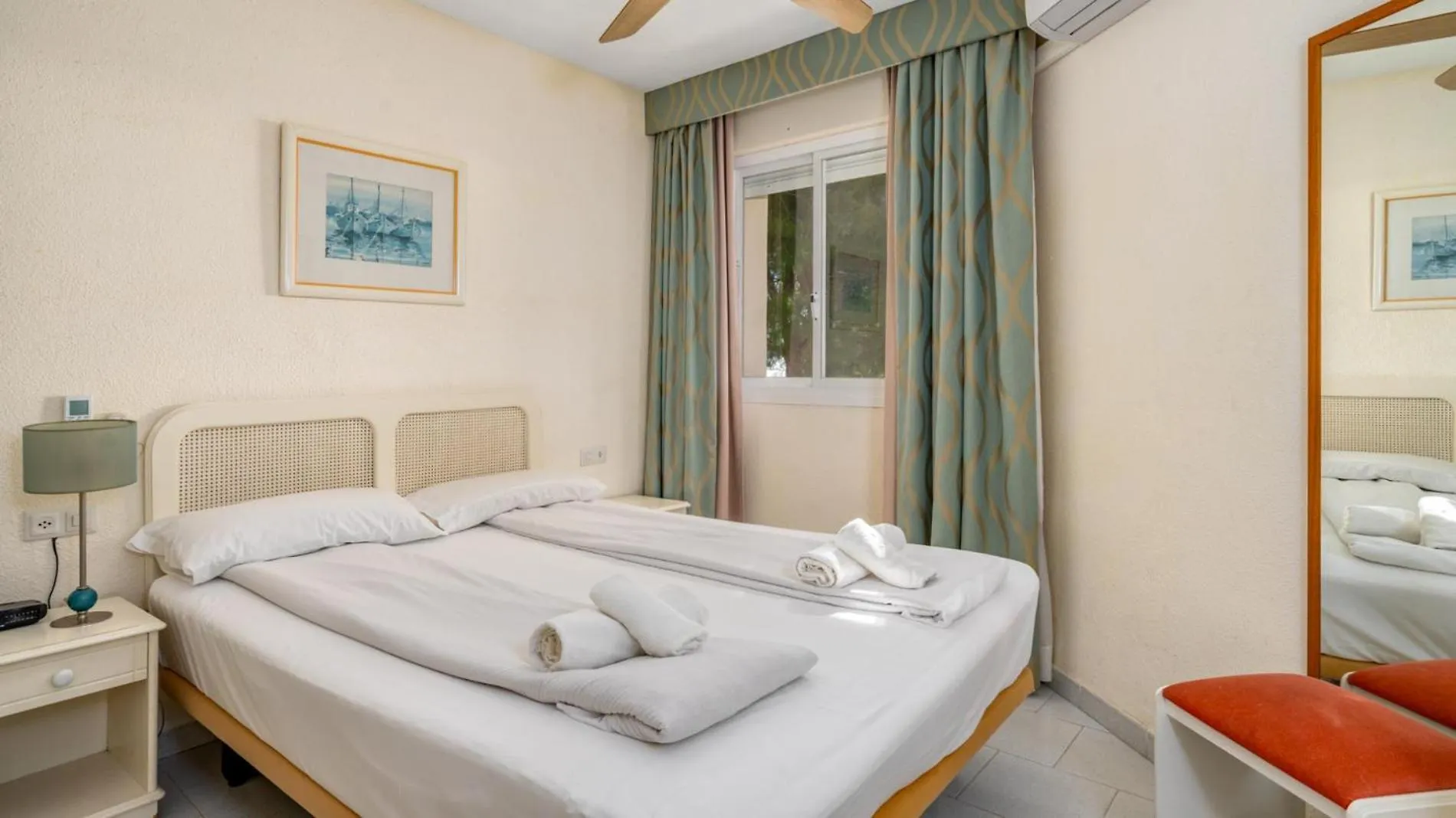 Riviera Charm: 2Br Retreat With Terrace Pool Apartment Mijas